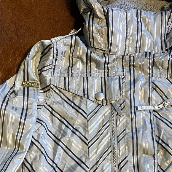 686 Snowboard Ski Jacket Women's Size M Mulitpocket Striped - Picture 4 of 16